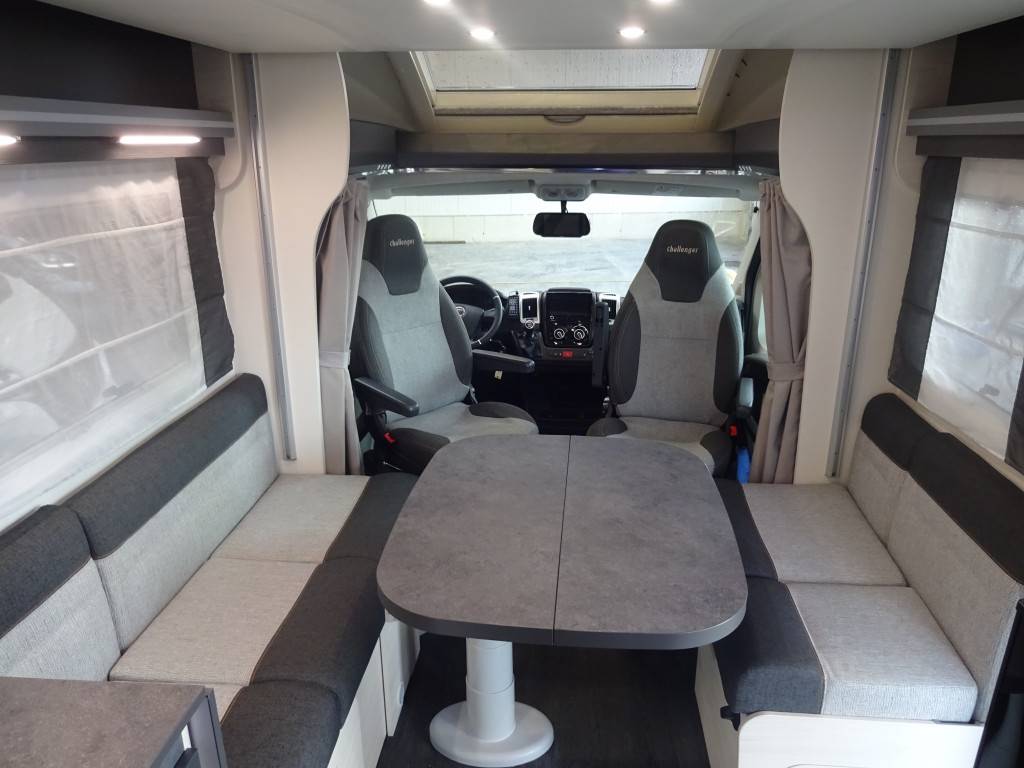 Verkauf – Caravan-Konrad GmbH | Challenger 250 VIP 2020